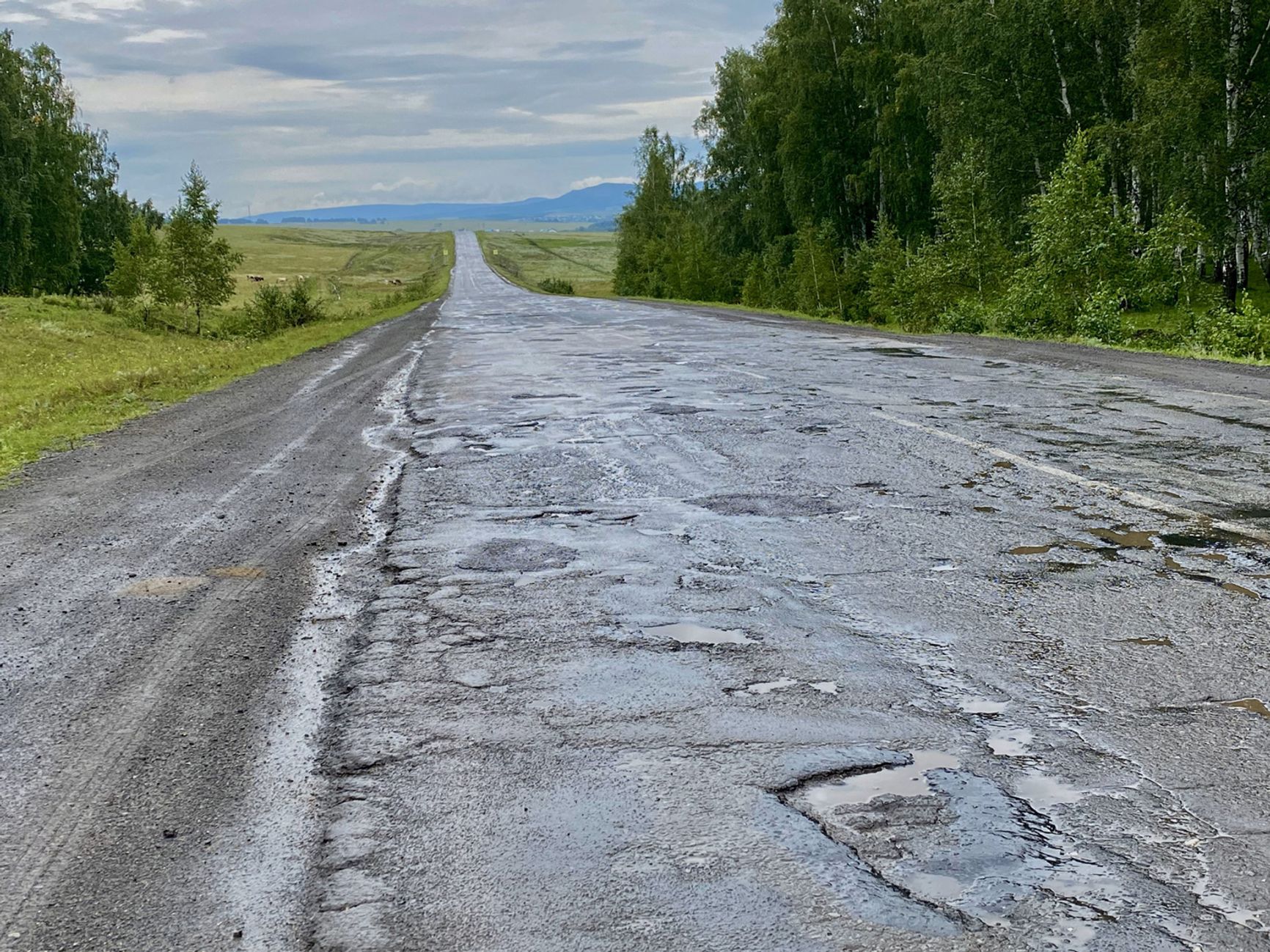 Прибыль от добычи полезных ископаемых не доходит до дорог в Баймакском районе 