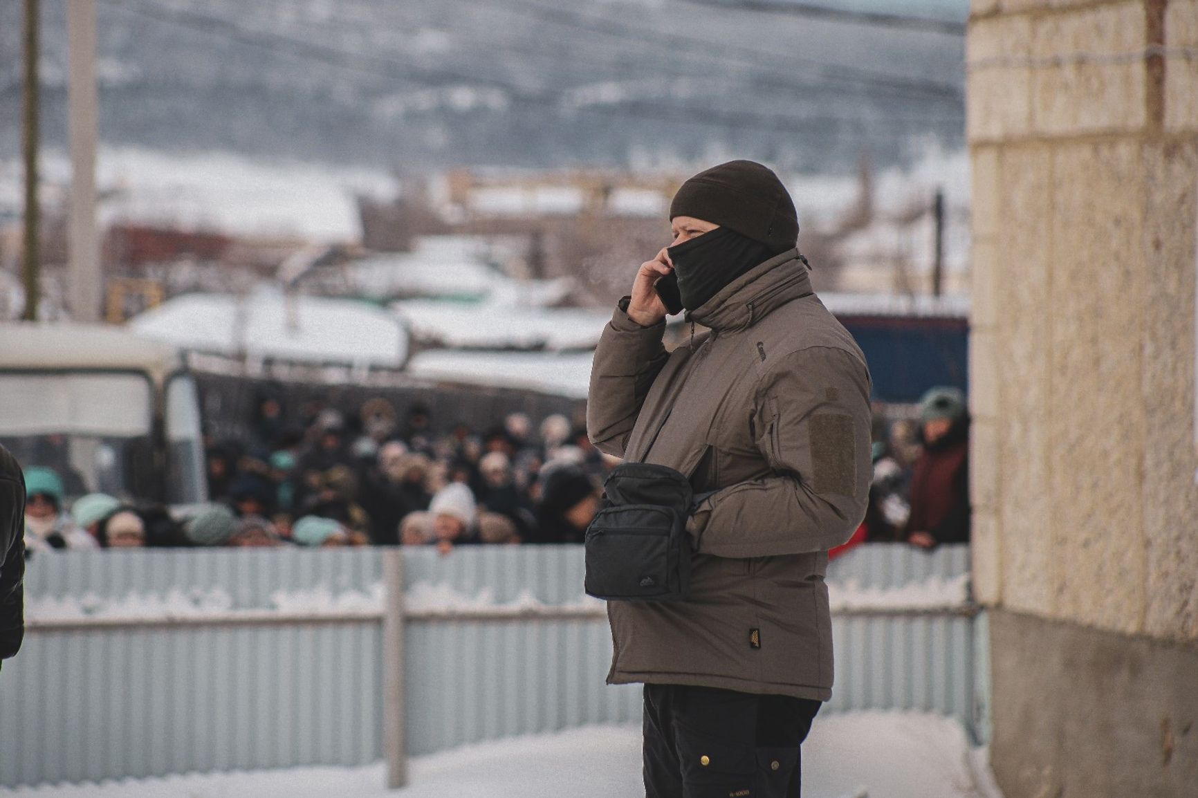 Около Баймакского суда, 17 января